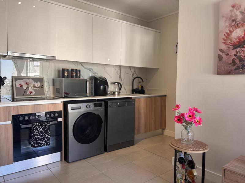 To Let 1 Bedroom Property for Rent in Sandown Western Cape